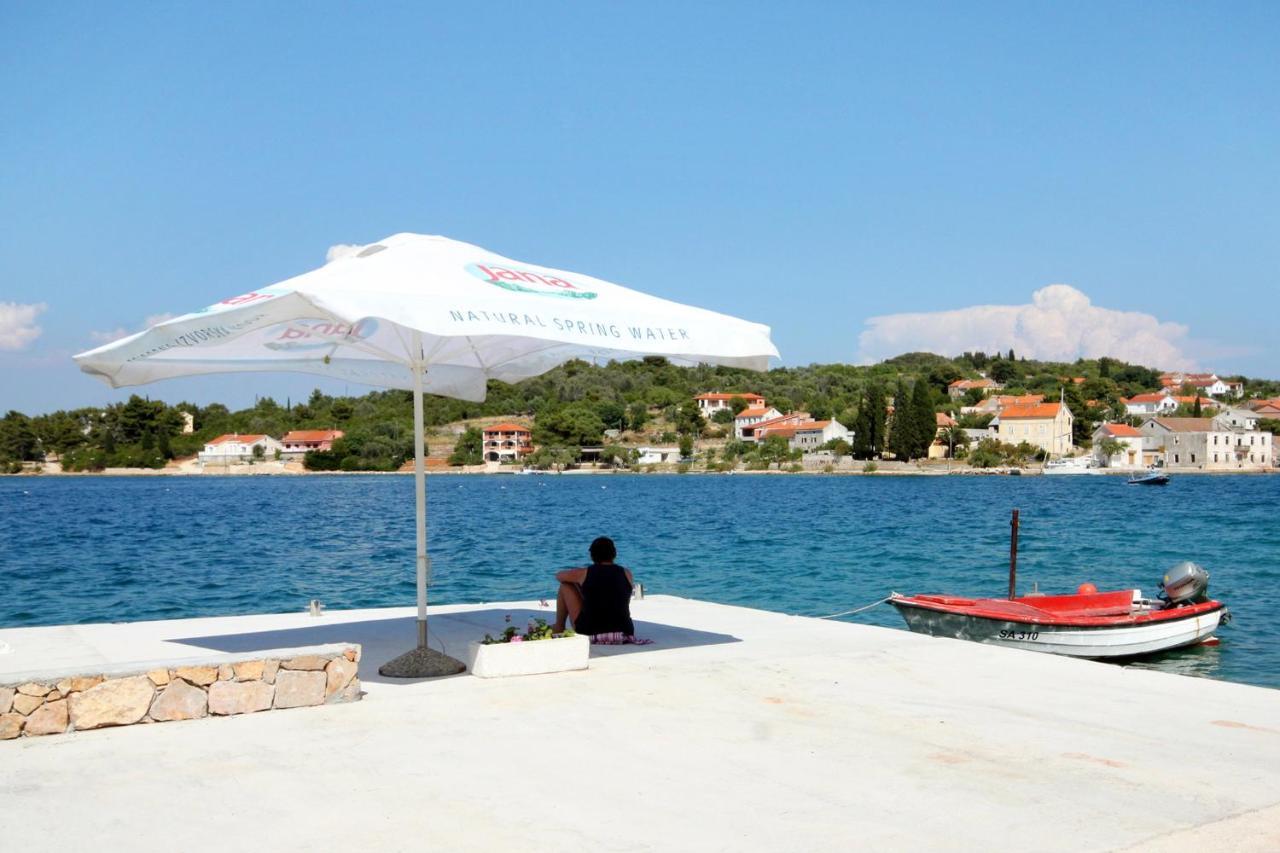 Apartments By The Sea Luka, Dugi Otok - 8182 Luka  المظهر الخارجي الصورة